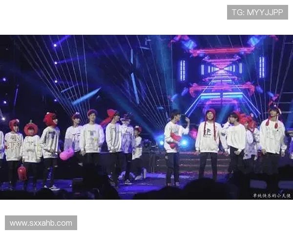 成都街舞队与武汉街舞队赛后复盘分析两队配合与战术执行的精彩瞬间